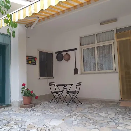 La Dolce Casa Apartment *